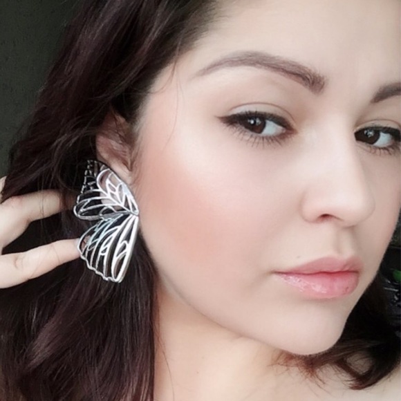 Stunning Boho Oversized Butterfly Wing Earrings - Picture 4 of 16